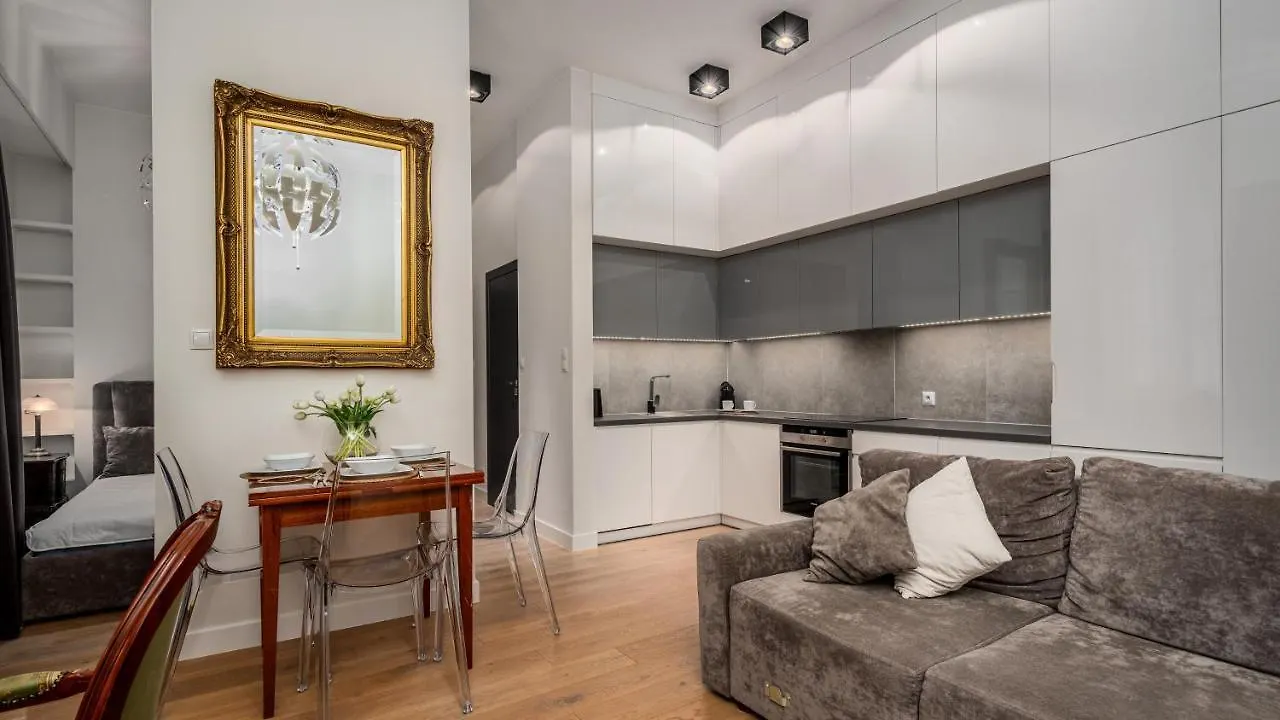 Old Town Apartments - Near The Barbakan By Sun & Snow contacts